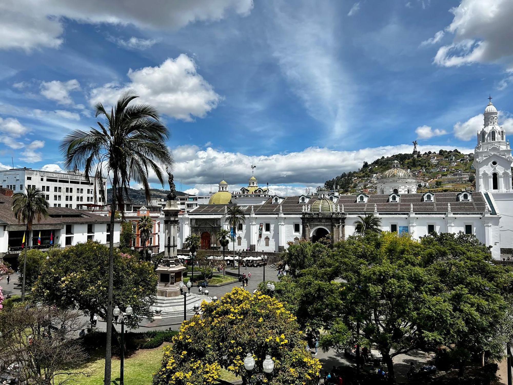 Plaza Grande Hotel Quito Exterior foto